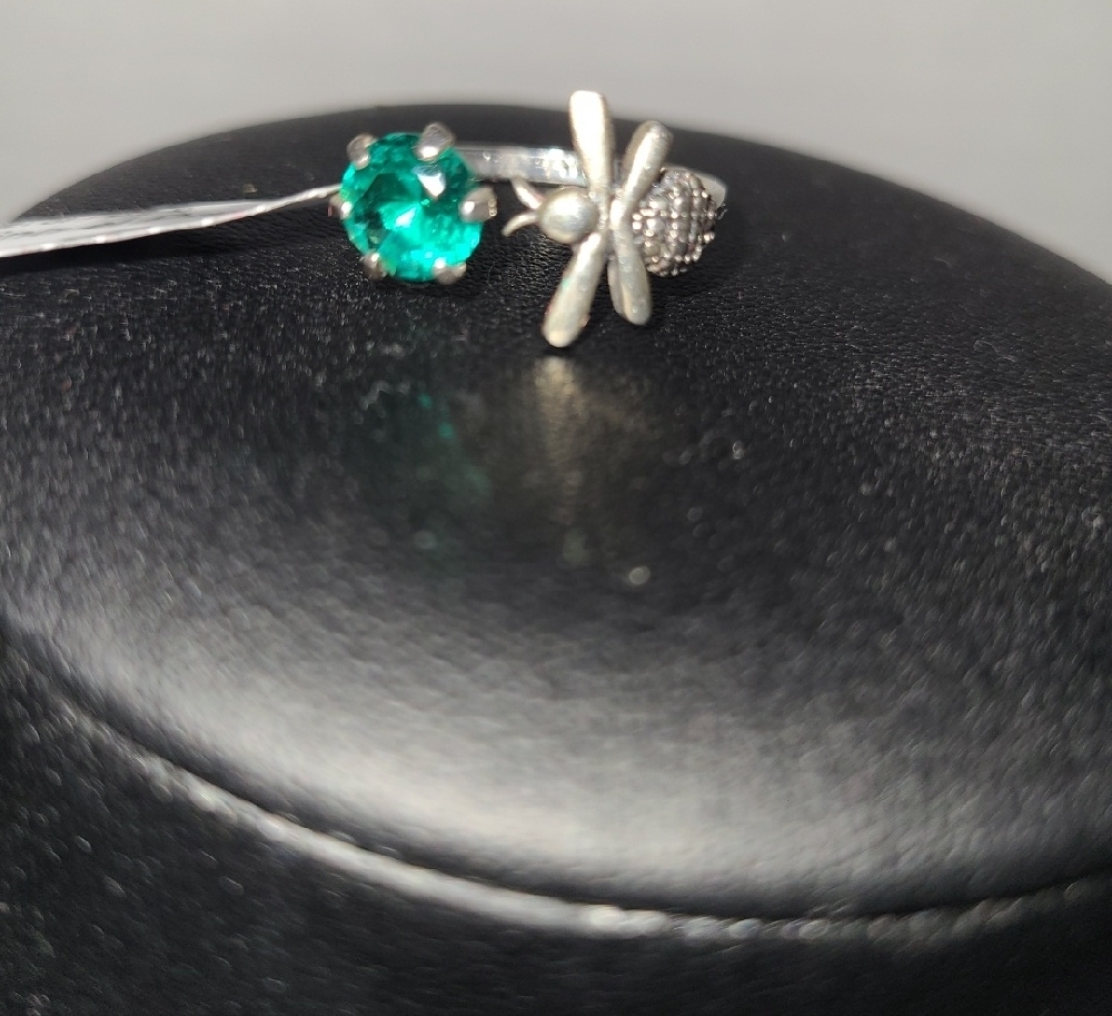 New 925 Mexican Silver and Green Ring Of Bee - Picture 2 of 4